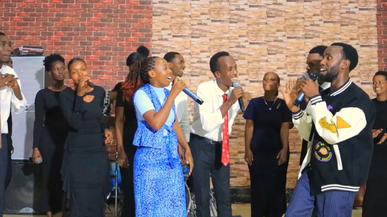 FIDELI NZAYIRAMYA na MUKUNDA GENTILLE  MUNDIRIMBO NZIZA ❤️YESU BERA NANGE❤️🔥🔥🔥