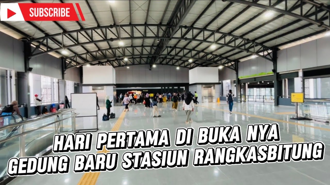 HARI PERTAMA GEDUNG BARU STASIUN RANGKASBITUNG DI GUNAKAN