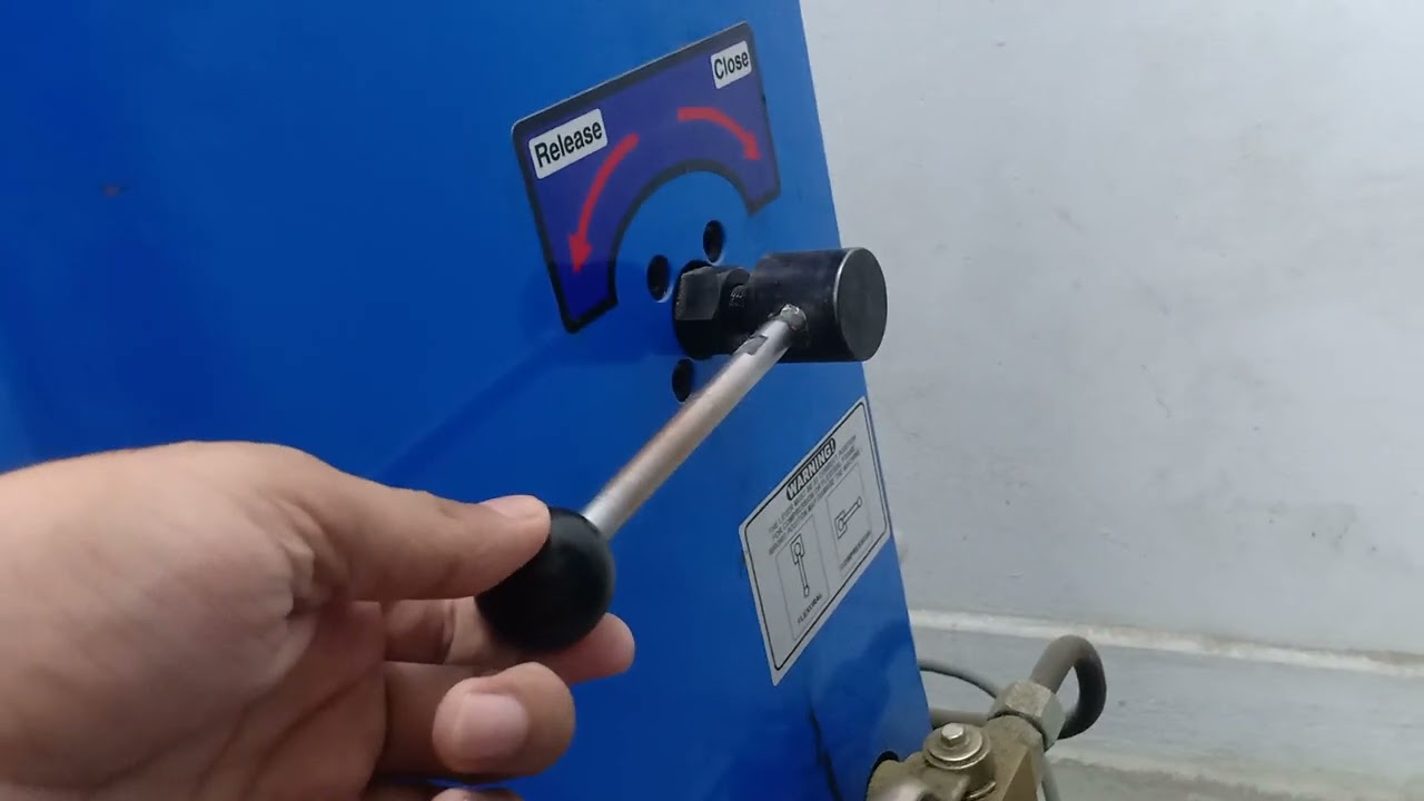 Compressive strength test by prism halves. BS EN 196-1 is the standard to follow.