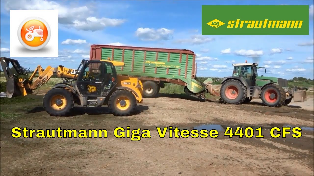 Strautmann Giga-Vitesse 4401 CFS forage wagon with Fendt 926 vario