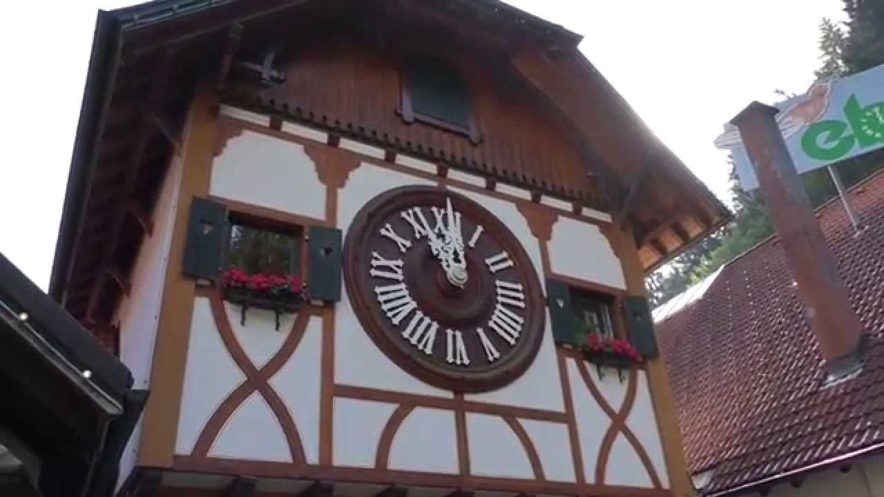 Grösste Kuckucksuhr der Welt