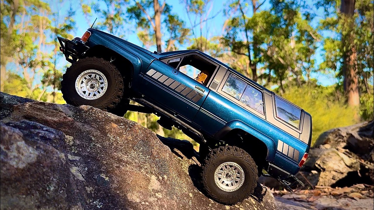 1985 Toyota 4Runner 1:10 Scale RC Crawler | Slow Rock Crawling Run Video | ASMR | Part 1