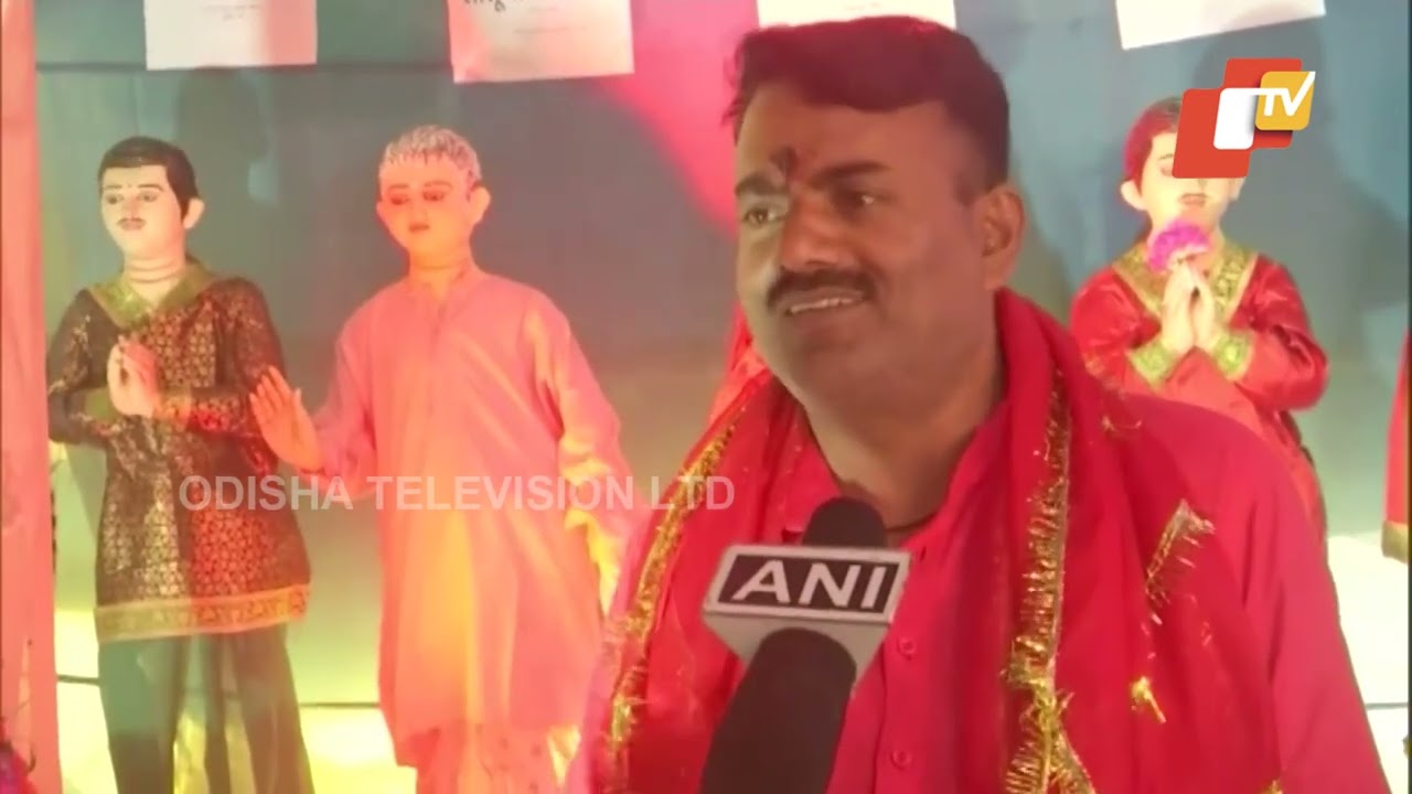 Watch- Lalu Yadav's family idols in Puja Pandal