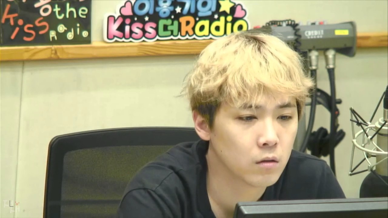 [720p]170127 DJ LeeHongGi - Kiss The Radio (Full)