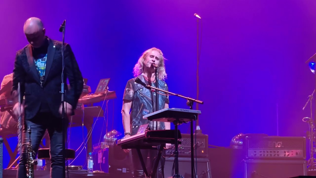 Steve Hackett Live in Gliwice Poland 2025 Finale - Supper's Ready (exerpt 11/12)
