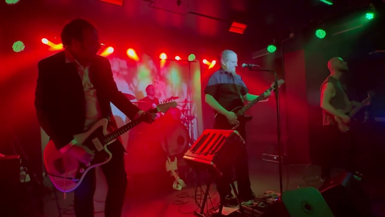 Four Imaginary Boys - A Forest (The Cure Cover)