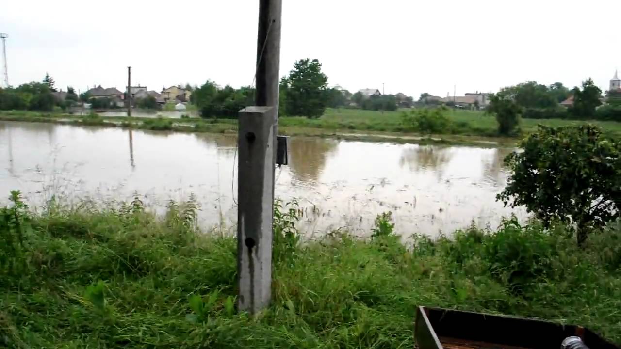 obec Hul ulica Hlavná jún 2010