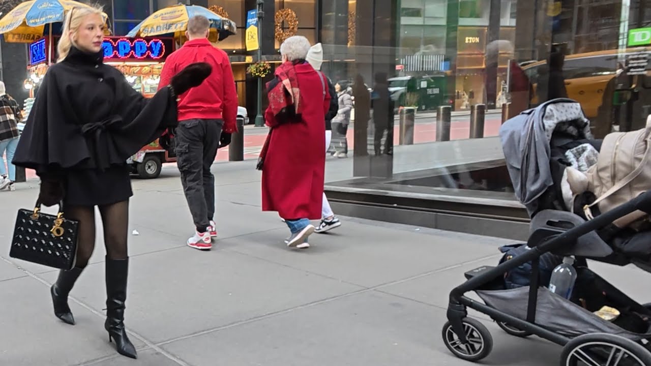 CHALLENGE: FROM QUEENS TO TIMES SQUARE ON FOOT