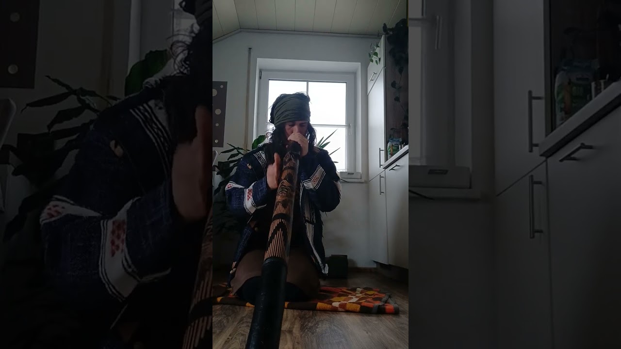 Juli Bay - didgeridoo tales
