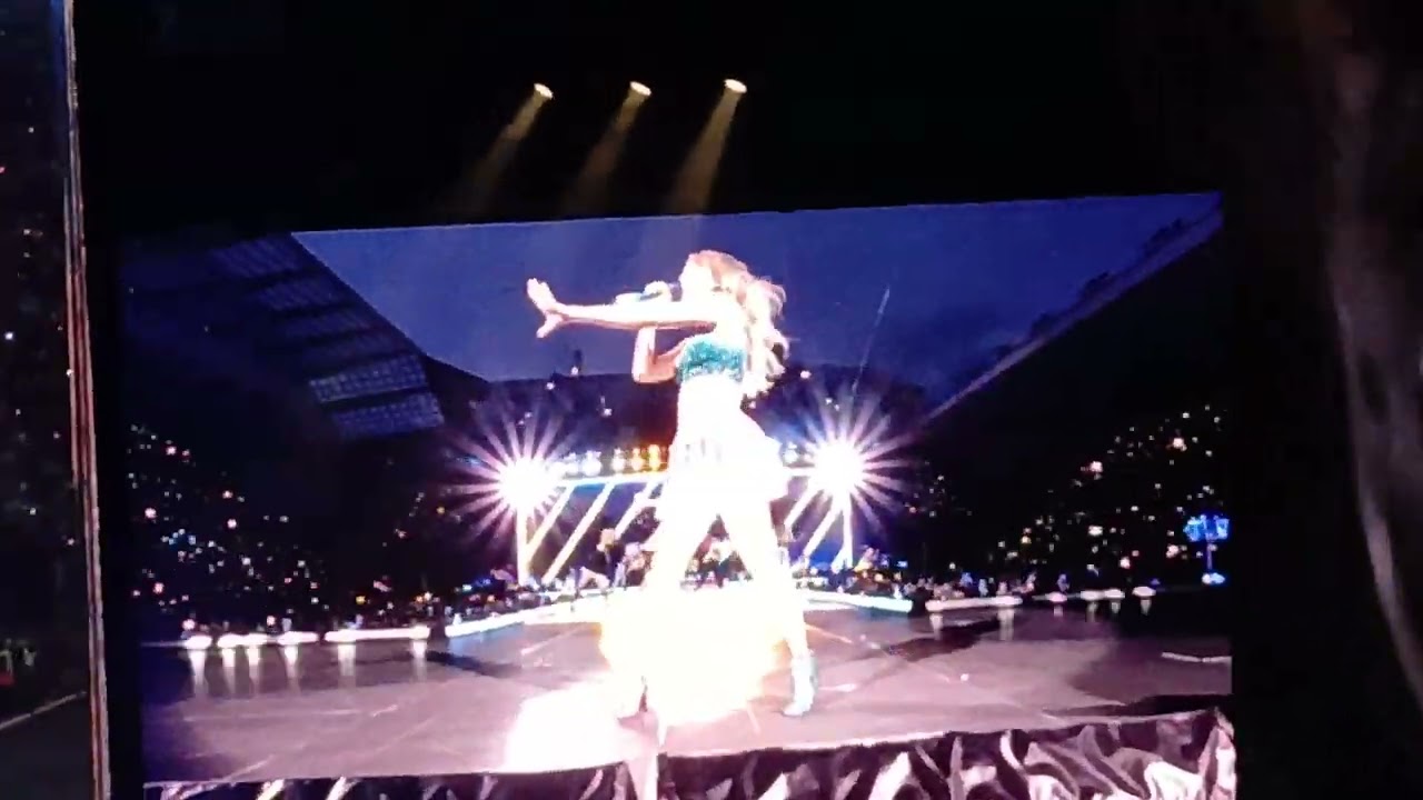 Taylor Swift Shake It Off live at Liverpool Anfield Stadium 13th June 2024 Eras Tour