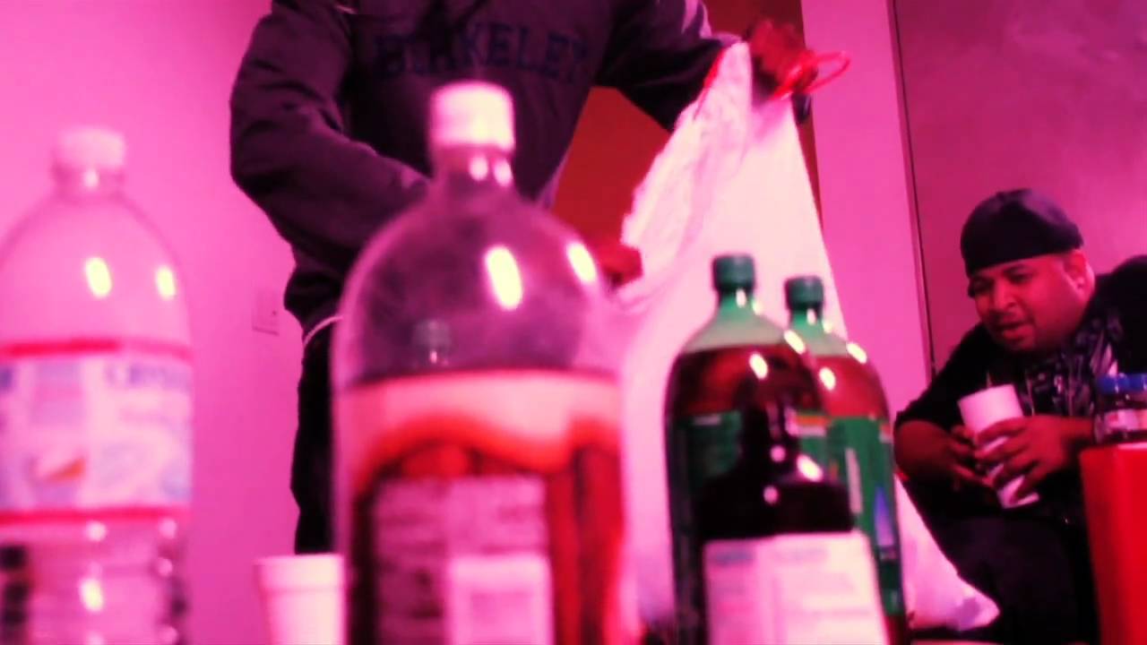 Lil Hyfe Ft Kleet Da Banga & Lee Majors - Pour Up