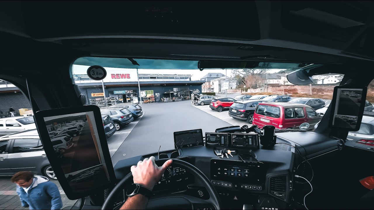 Big wheels keep turning | Mercedes Actros | Truck Driver's day in a busy grocery store parking lot |