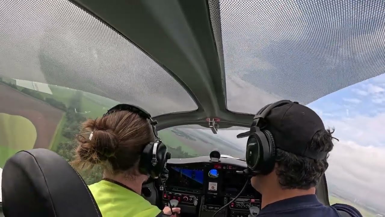 Part 1 : Engine Failure After Take-Off and On Downwind  Simulation AKA: Circuit Day in the P-Mentor