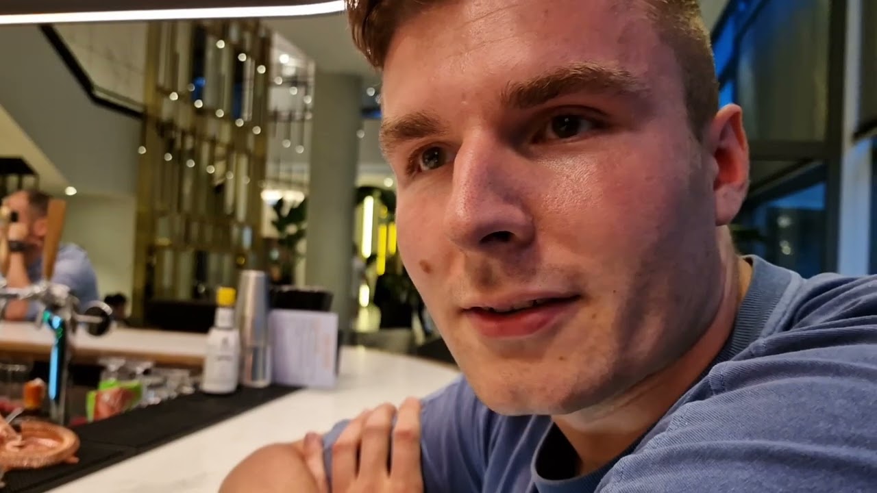 Adlersson besteigt den MOUNT GAY