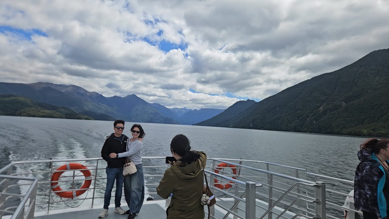 New Zealand 2025 Family Vacation | Day 6: Te Anau glow worms!