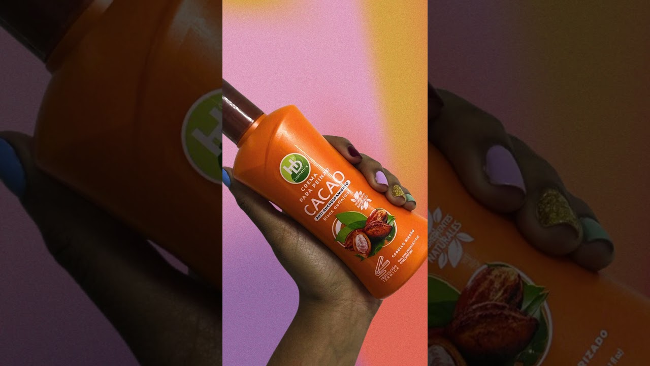 Disfruta de unos rizos definidos, brillantes y sin frizz con 