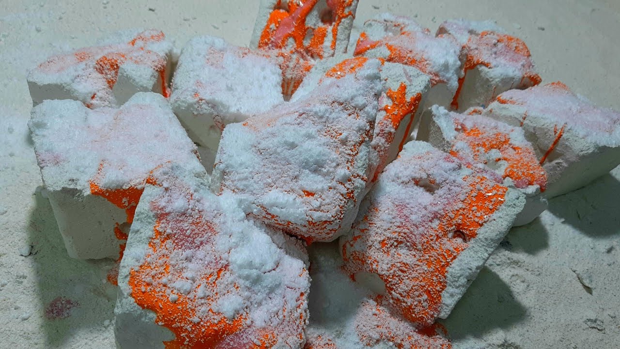 AV Gym Chalk Blocks Messy Crush//Gym Chalk #paint #messycrush #dustygymchalk #dustyasmr #wallputty