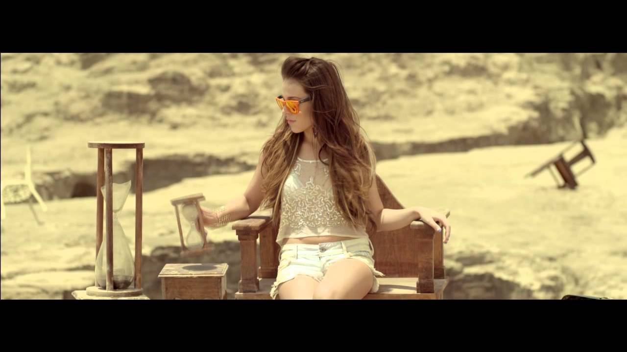 Danna Paola - Agüita