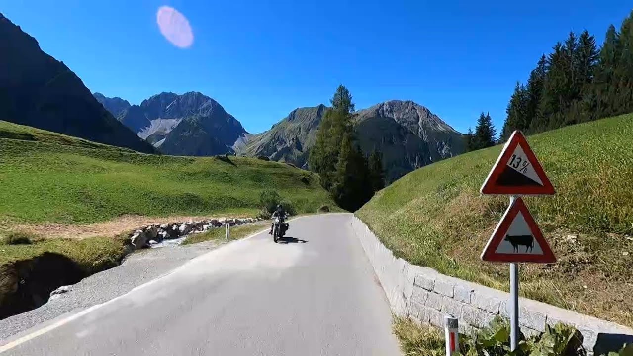 Das Hahntennjoch ist der Motorradklassiker auf dem Weg vom Ötztal durch das Lechtal in das Allgäu