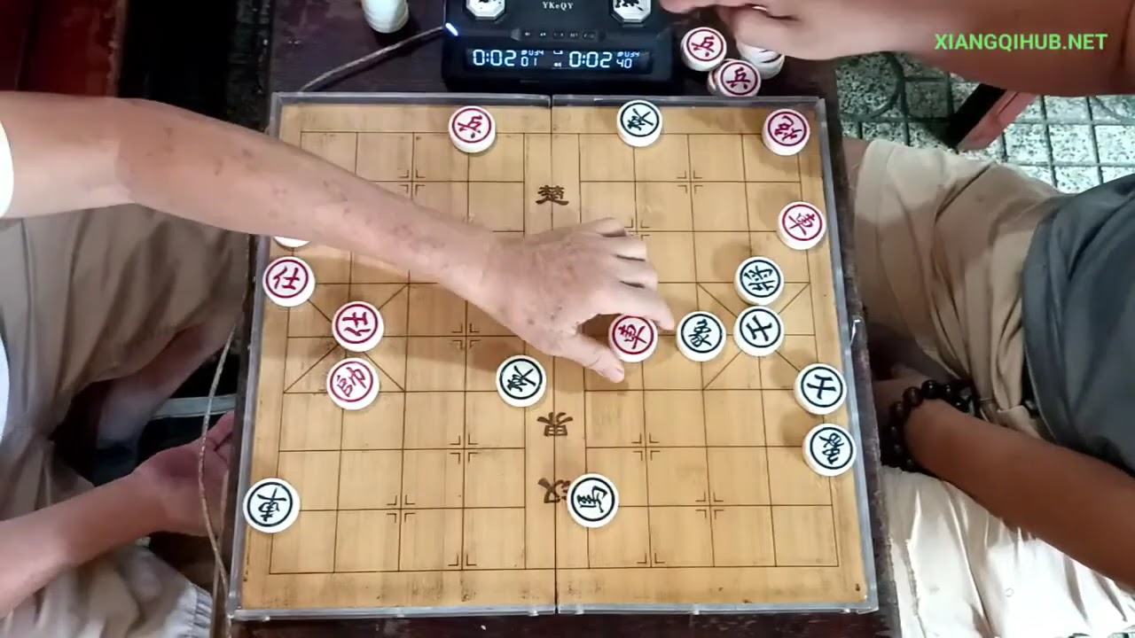 Tại hạ tu luyện ngàn năm không ai sánh bằng, độc cô cầu bại kỳ thủ Tùng bánh tiêu
