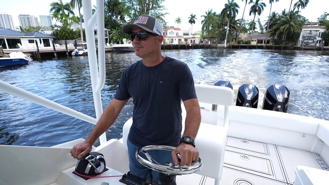 Snooping on Millionaire Backyards in Fort Lauderdale,Florida (New River)