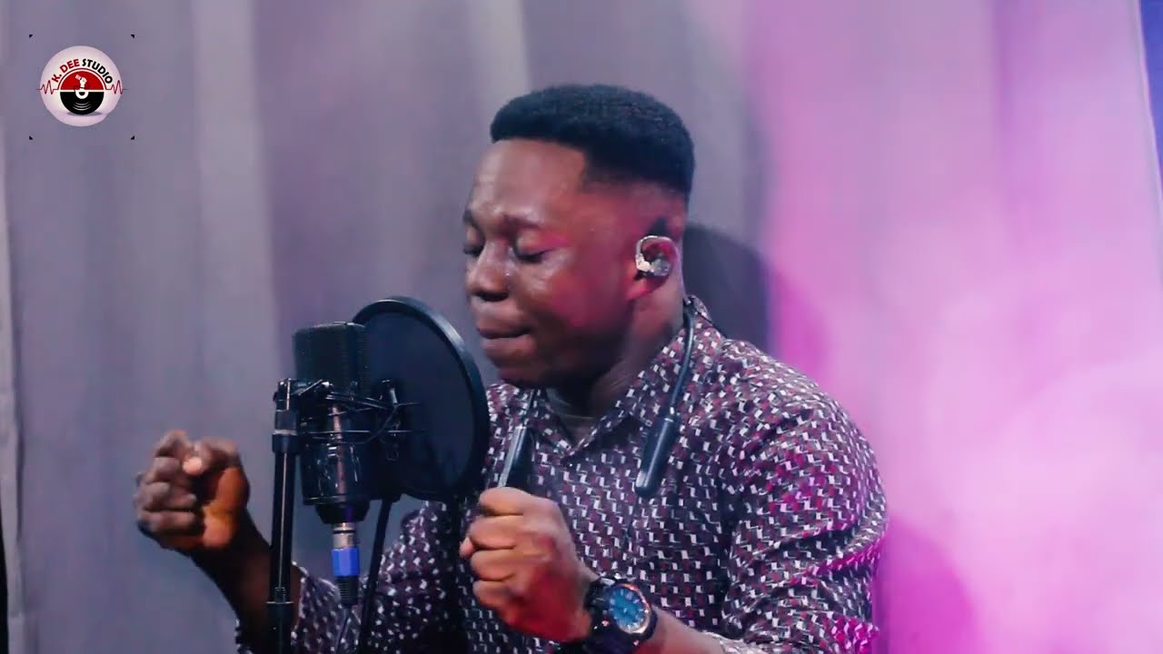 Mmm Spirit of God is overflowing, powerful ministration from Christopher Gabadah💪🫵🇬🇭🇳🇨🇳🇦