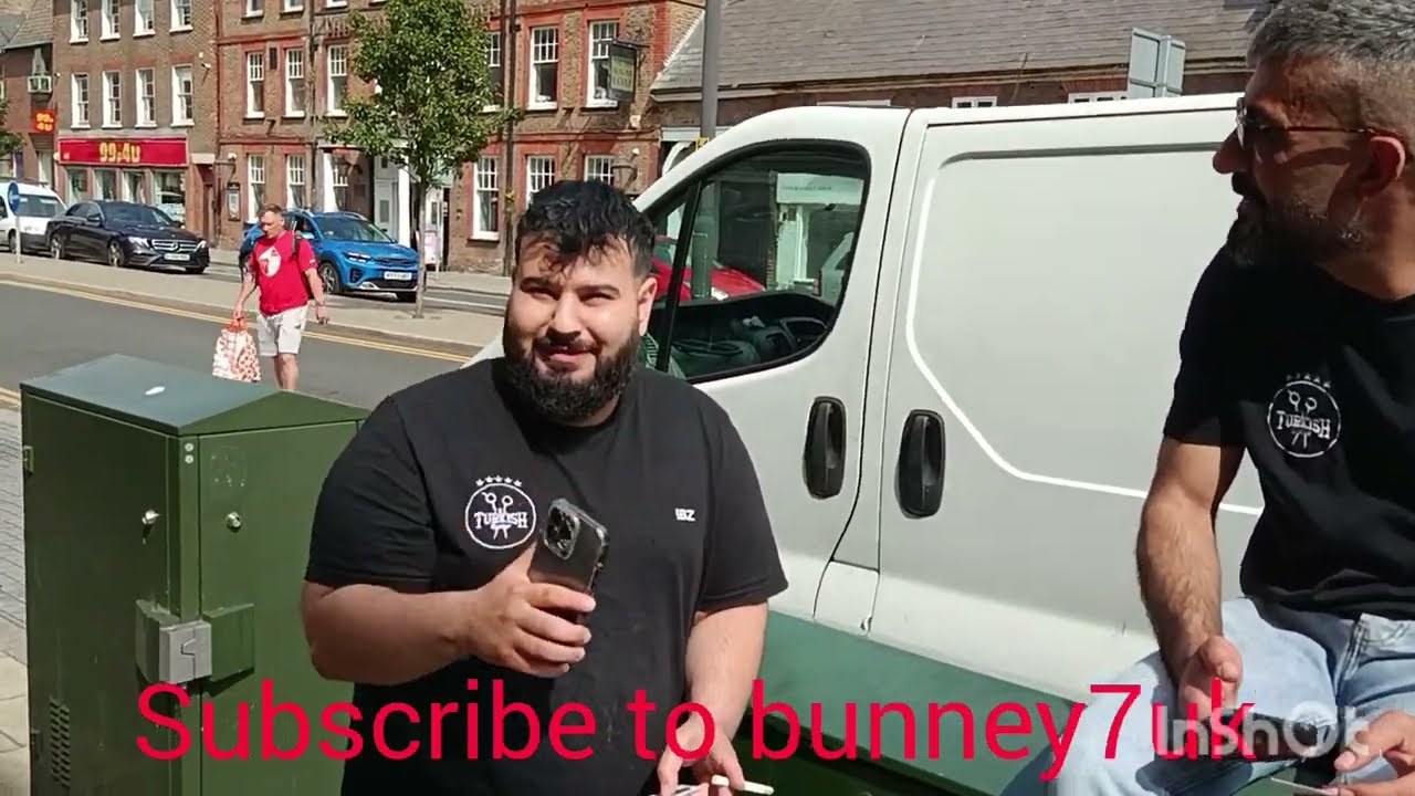 walking in Dunstable town centre today 27 august 2024