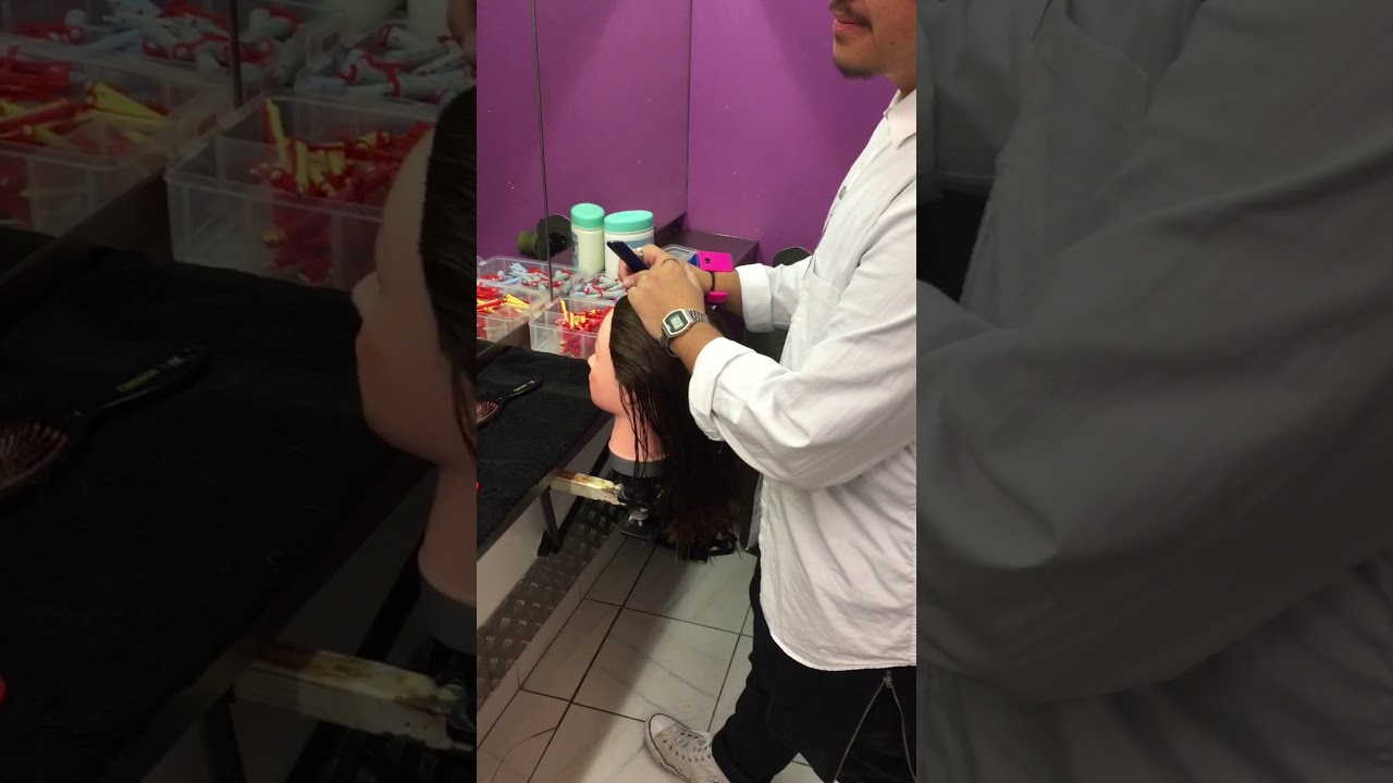 Explication et jeu de rôle élève deviens professeur et explique la permanente classique