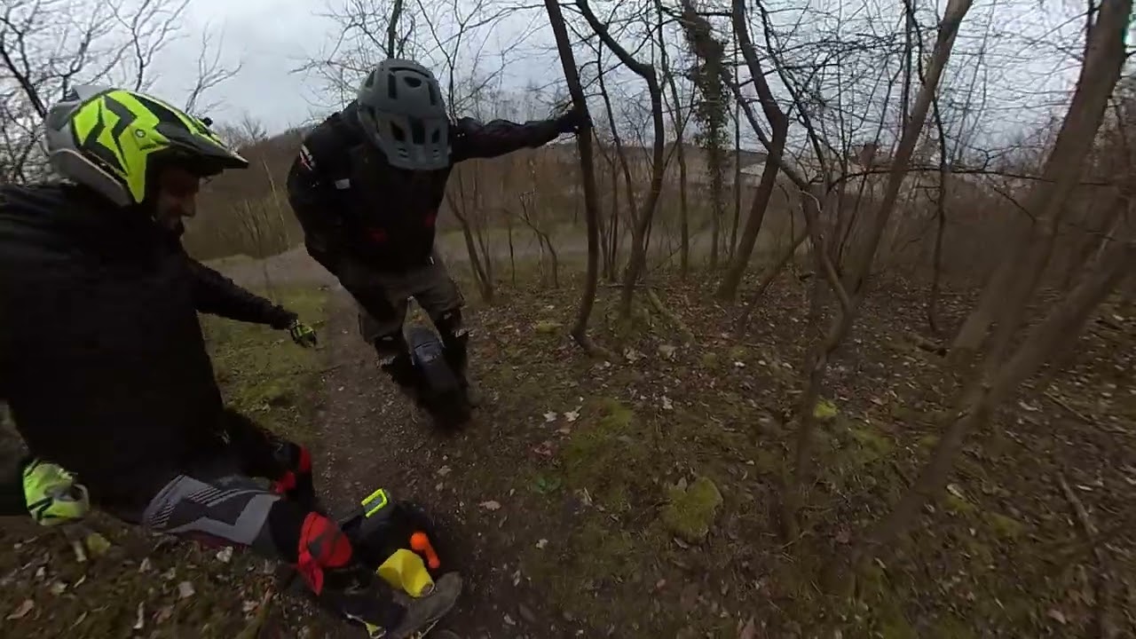 EUC  - Inmotion v12 and Begode Hero: Small adventure!