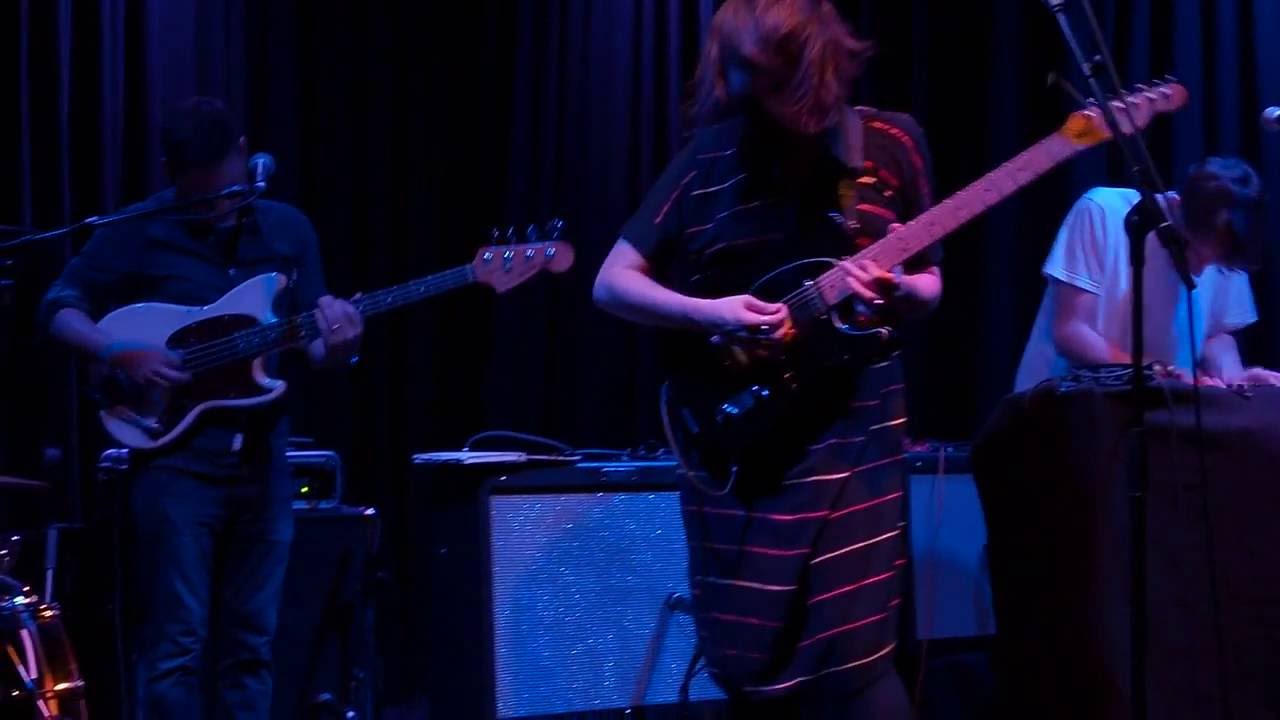 Cate Le Bon - What's Not Mine