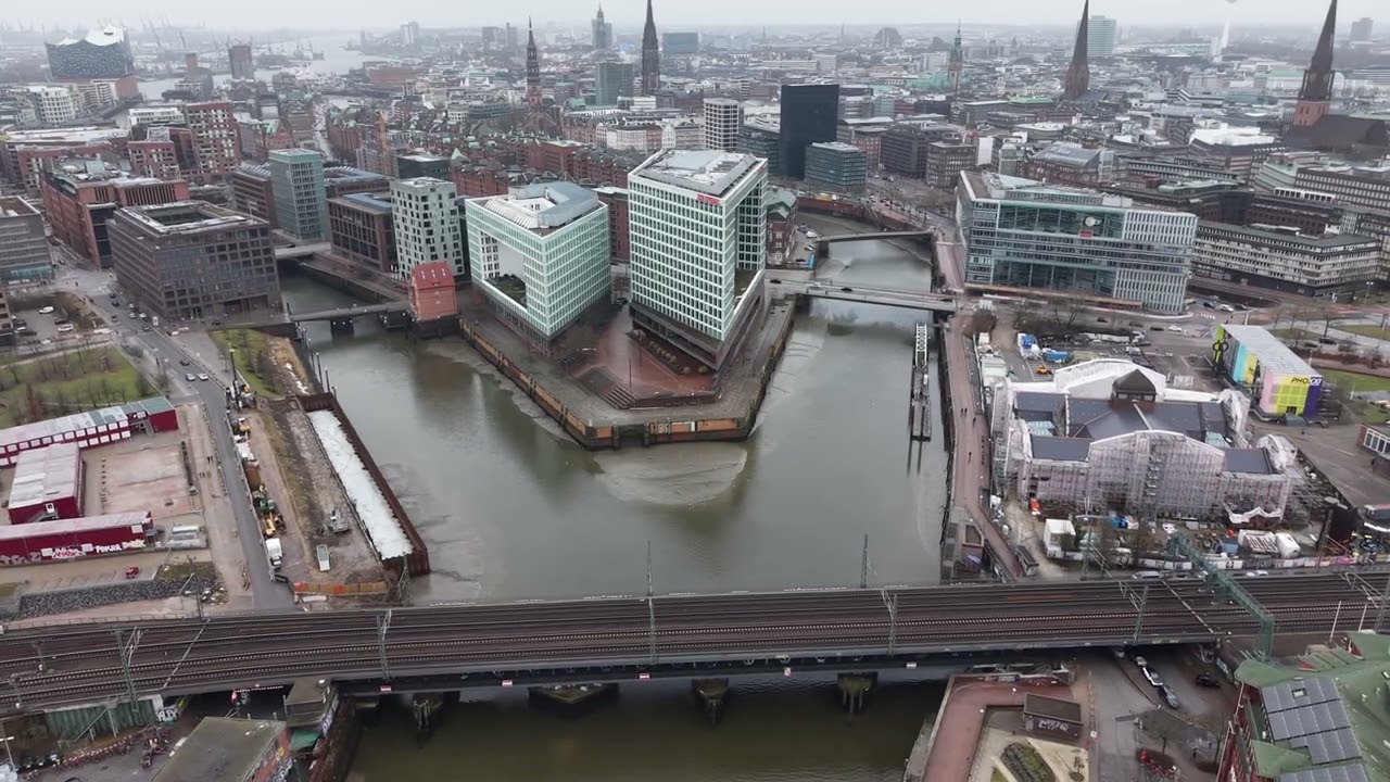 Hamburg von Kanus Architektur und Muscheln