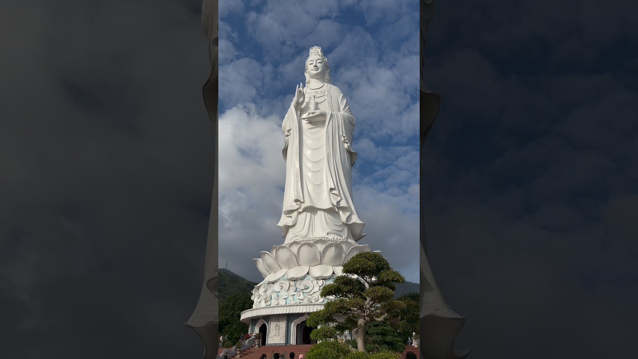 Я НЕ ОЖИДАЛ ЧТО СТАТУИ БУДДЫ БУДЕТ ТАКОЙ БОЛЬШОЙ И ВЫСОКИЙ  ! #travel #shortvideo ￼