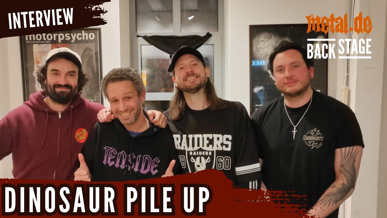 Talking With Ore I Dinosaur Pile Up