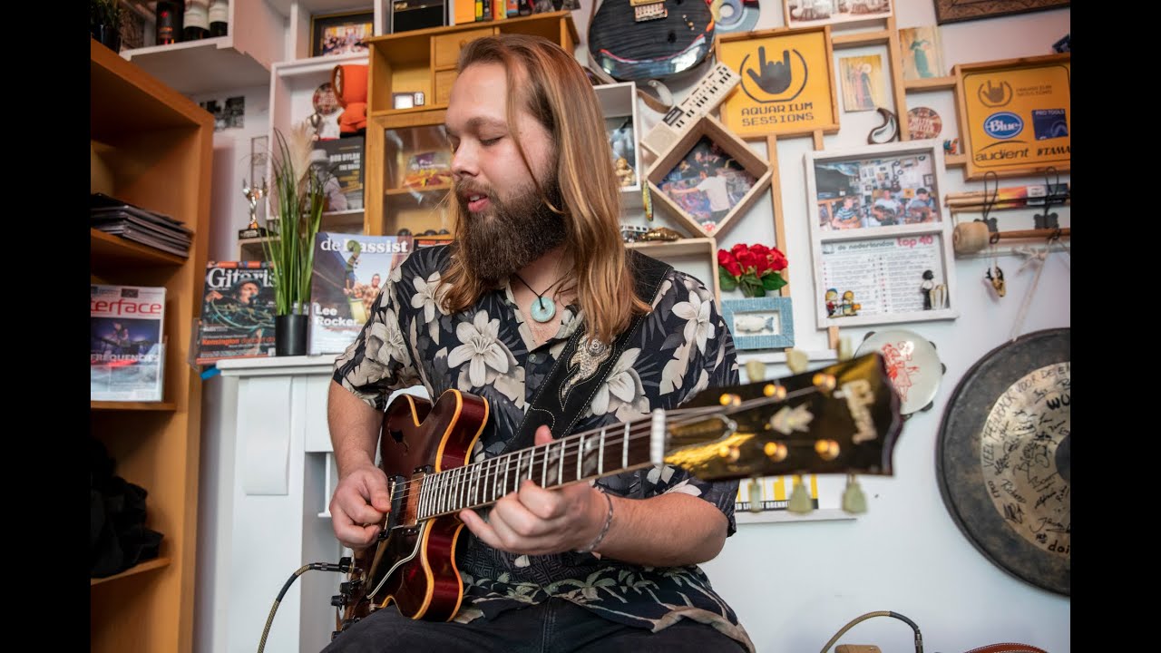 Gitaarhelden van Leif de Leeuw - Deel 3 van 5: Eric Johnson