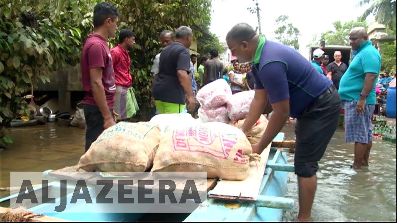 Sri Lanka: Communities rush to aid stranded flood victims
