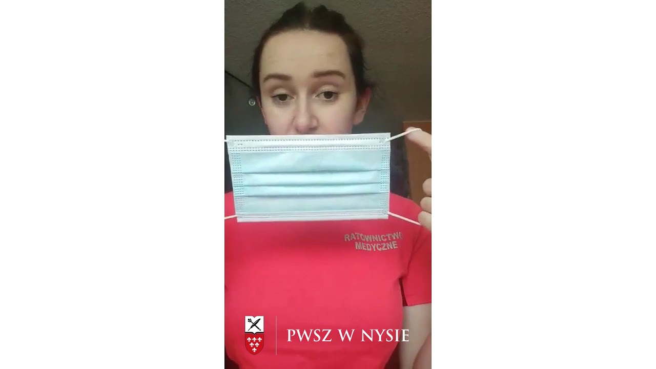 Jak zakładać maseczkę ochronną, jak używać - porady studentów PWSZ w Nysie