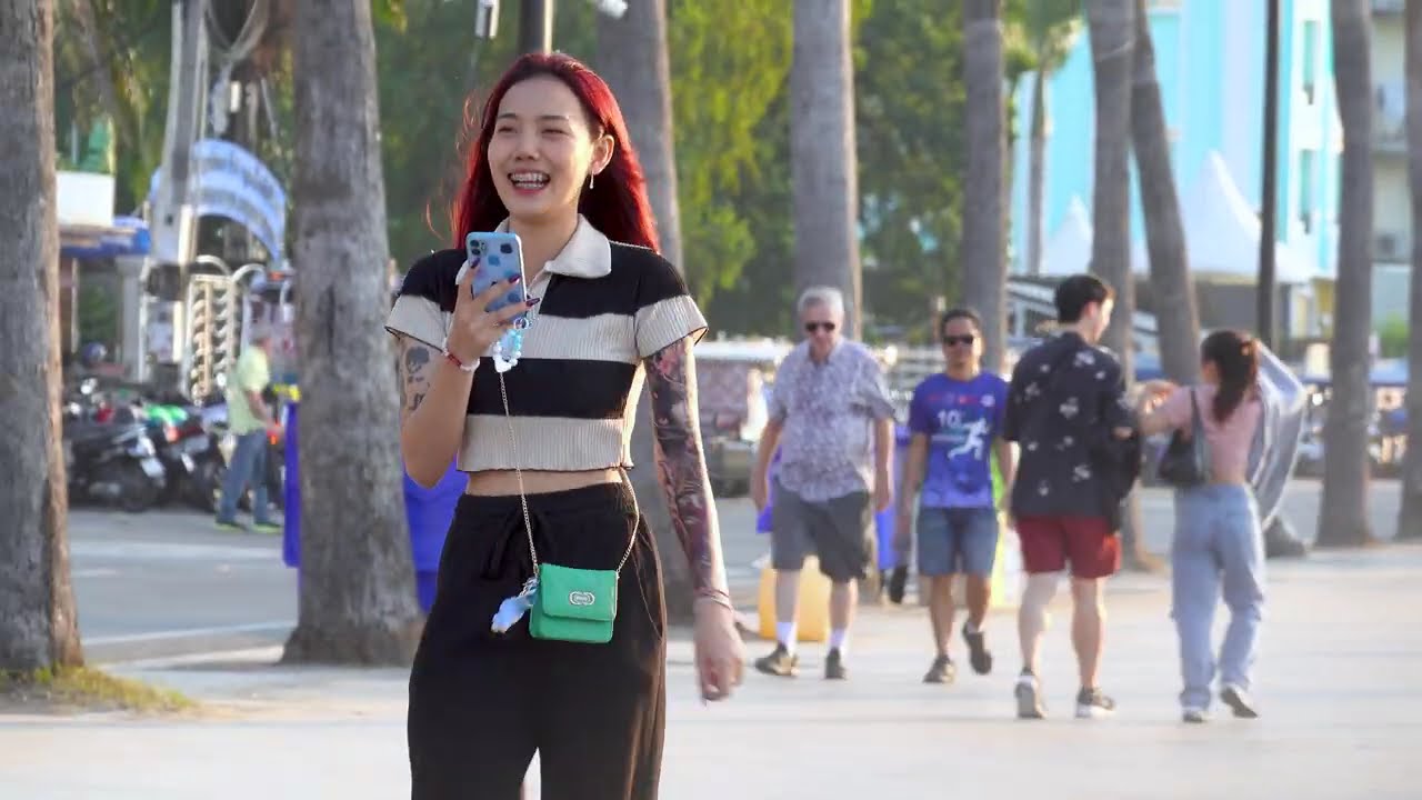 Thailand 2025 🌴 Pattaya Beach Road Vibes & Real Street Life🌞Vlog 256