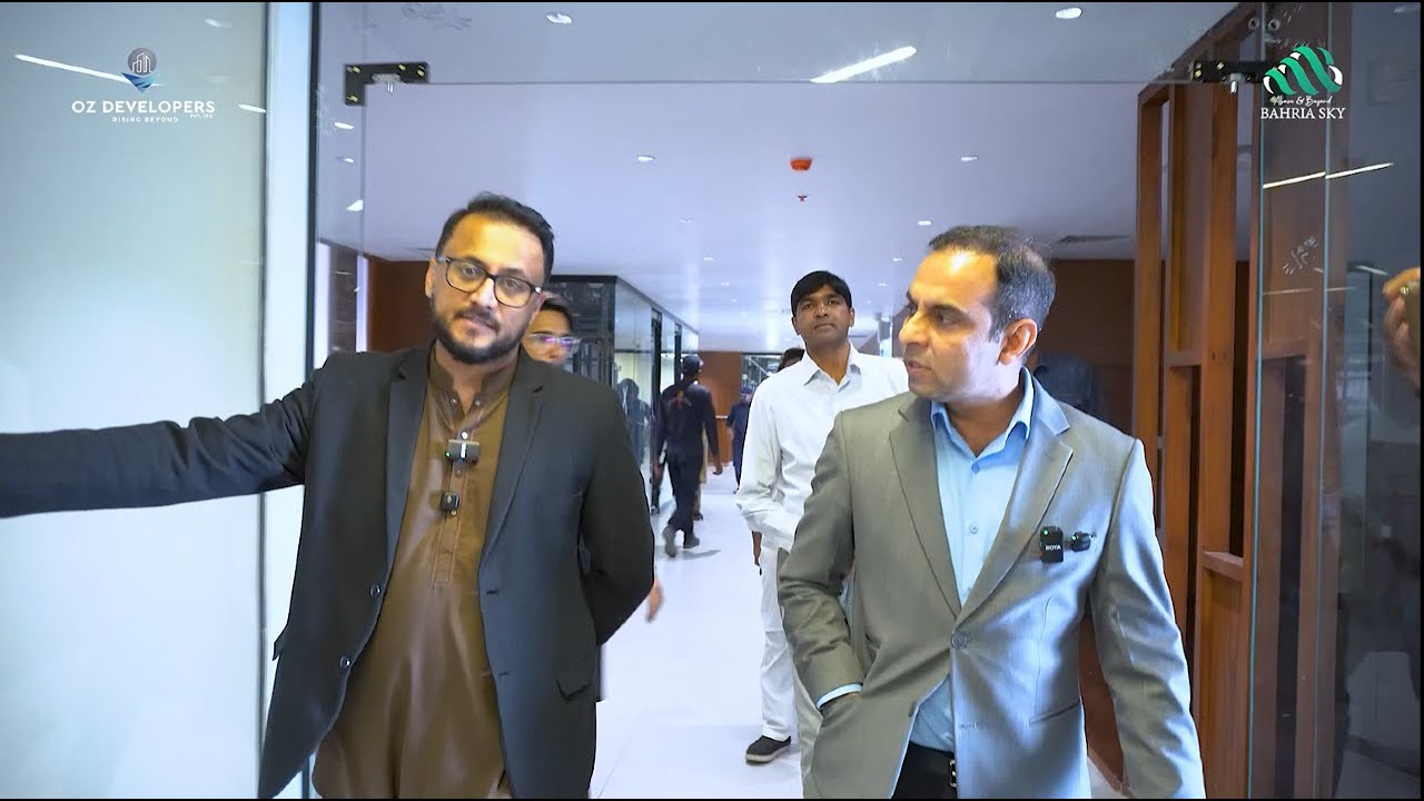 Qasim Ali Shah visited Bahria Sky 1 with CEO Haroon Hanif witnessing progress of Bharia Sky 1.