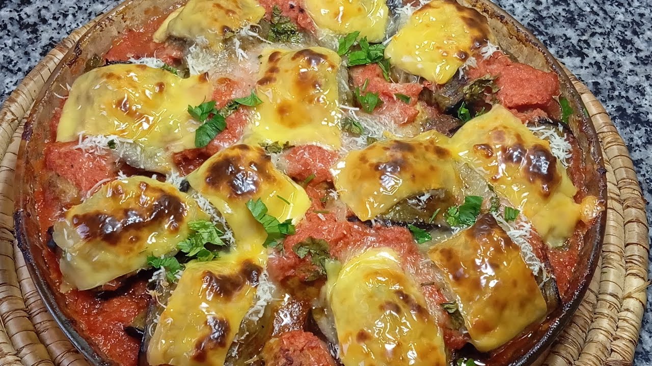 ✨سر الغراتان الرمضاني لي راهو داير ضجة 😍 بالبذنجال وبولات الجاج بصلصة ولا أروع! 😋