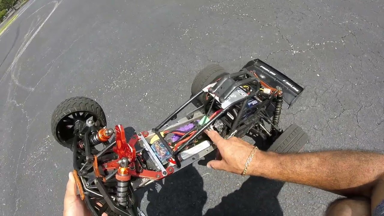 HPI Baja 5b brushless 8s laps runs