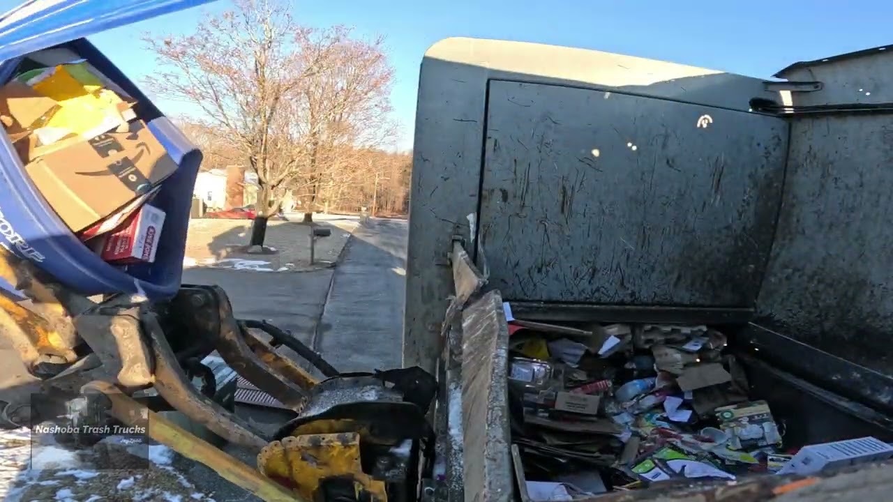 Post Christmas recycling hopper cam  (H86)