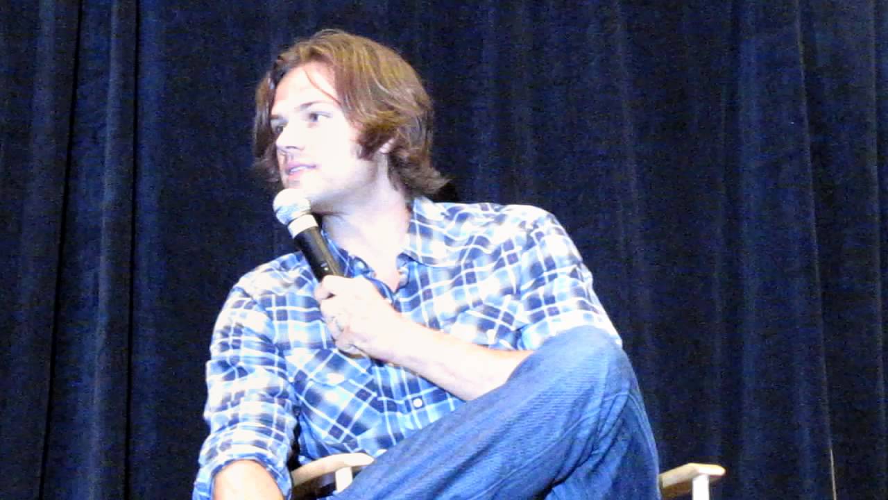 Supernatural Boscon 2011 - Jared talking about the worst outfit he has to wear...
