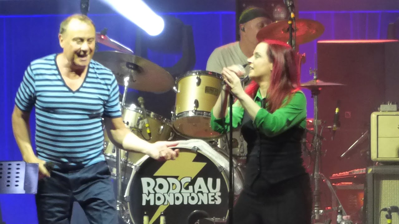 Rodgau Monotones & Lothi Pohl - Klassenfahrt zum Titisee (Live) @ Stadthalle Offenbach 10.03.18