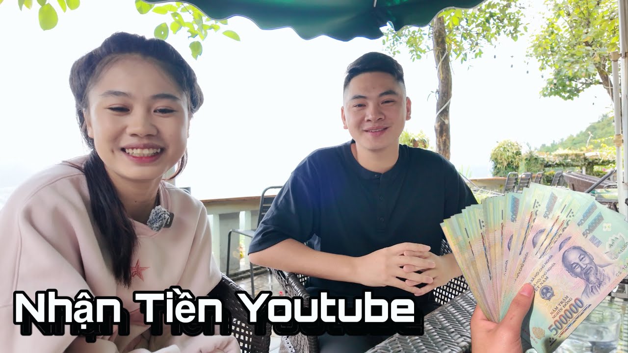 Cô Gái Lào Lần Đầu Nhận Được Tiền Youtube, Liền Gọi Anh Huy Tới.