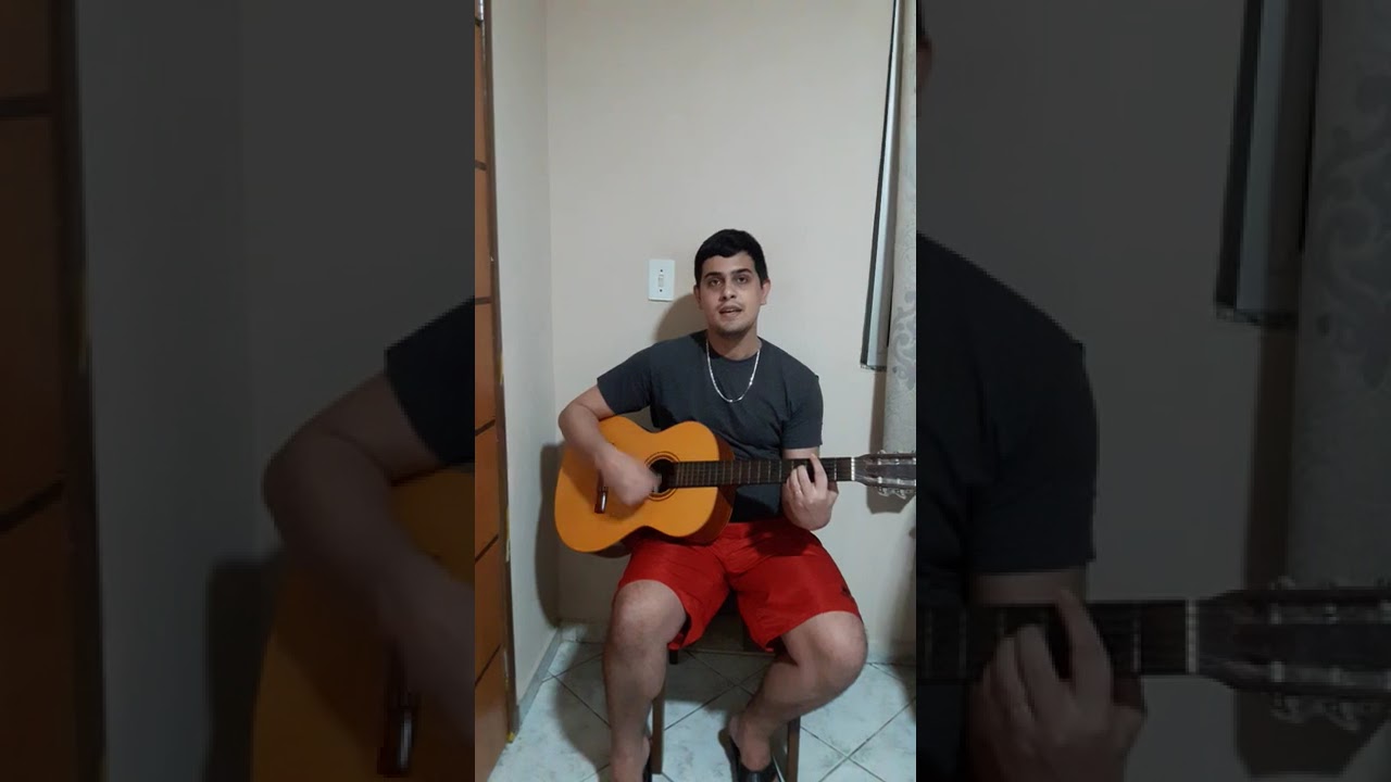 [Voz e Violão] Igor Pereira Chagas cantando o louvor Leão da Gabriela Rocha