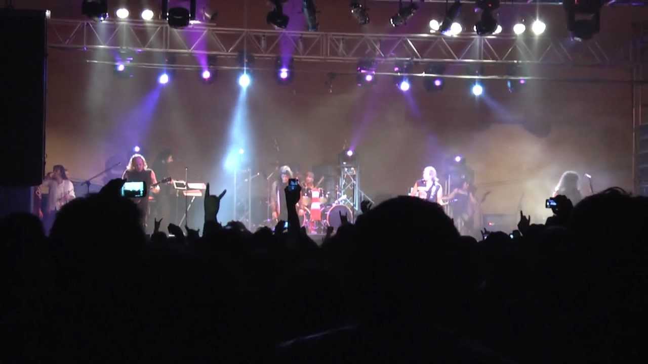 Primer concierto de Z con Mago de Oz, Guatemala 8-2-2013 (parte 2 de 8)