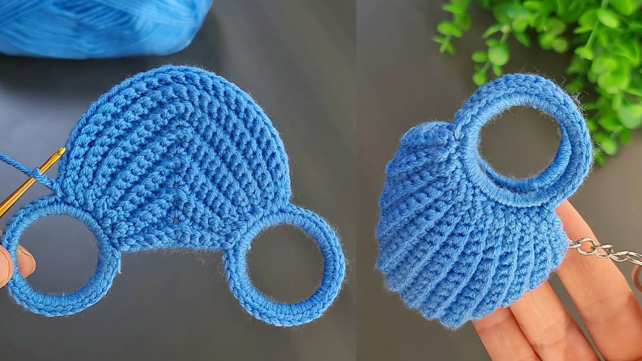 Make MONEY with This SUPER EASY Crochet Mini Bag Purse Keychain! 🥰 Sell and give as a gift.