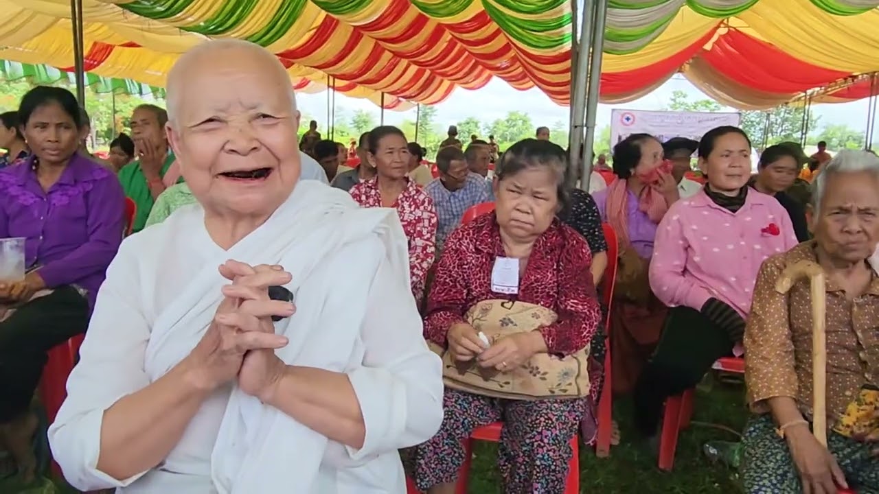 បងប្អូនប្រជាពលរដ្ឋ កងទ័ព គ្រួសារកងទ័ព នៅស្រុកសៀមប៉ាង ខេត្តស្ទឹងត្រែង
