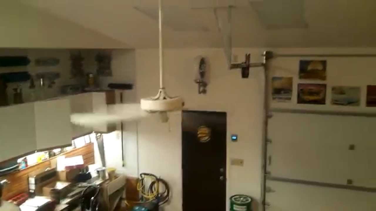 Andy's Hunter Original Ceiling Fan (white, 90s, 4 blade)
