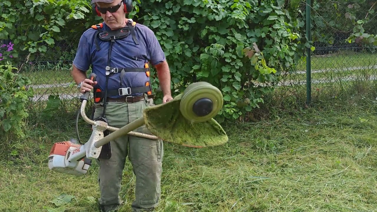 Koszenie żyłką dużych zarośli kosą spalinową Stihl FS 561 C